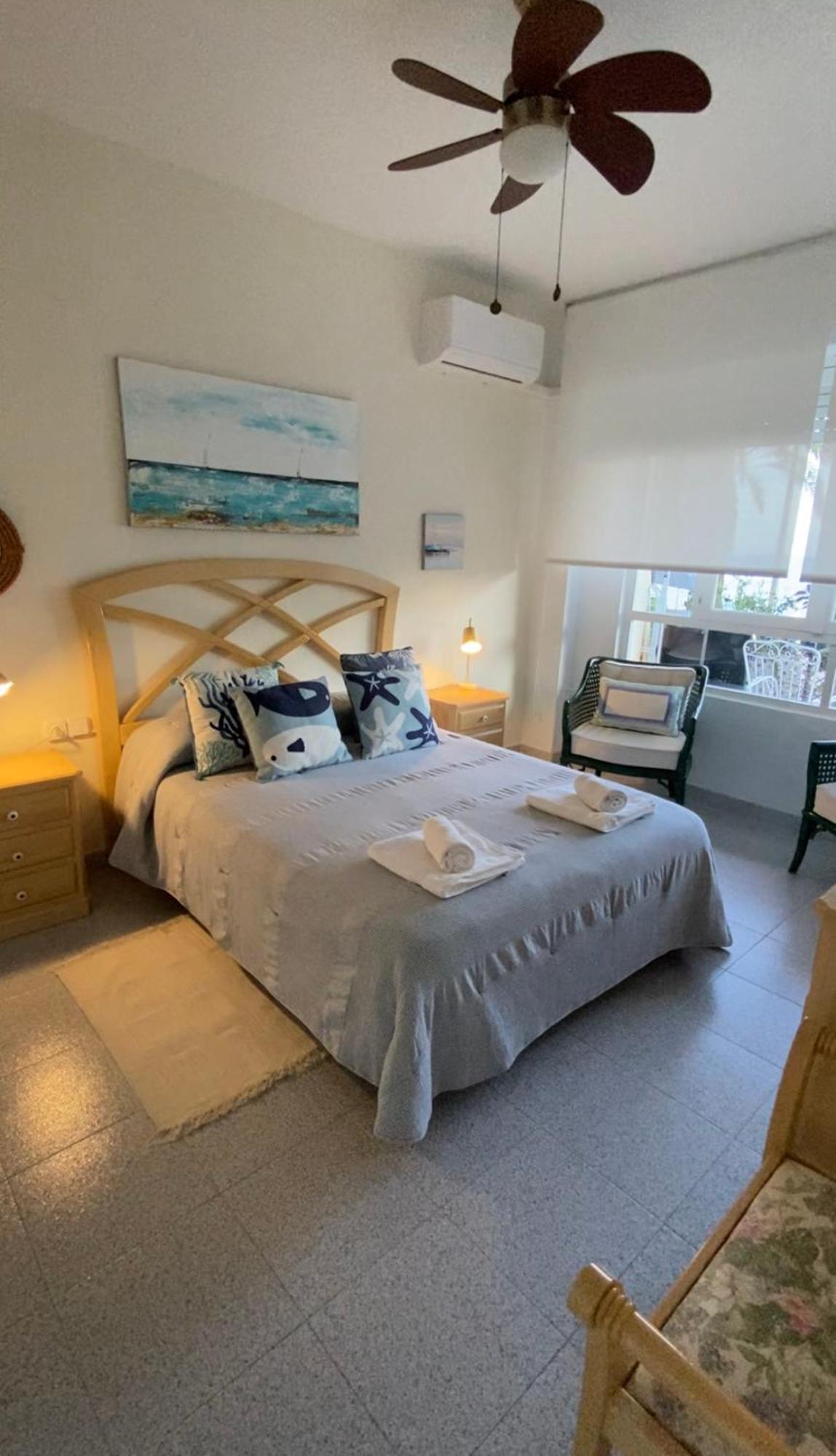 Brisas Del Mar Mediterraneo Агуадулсе Екстериор снимка